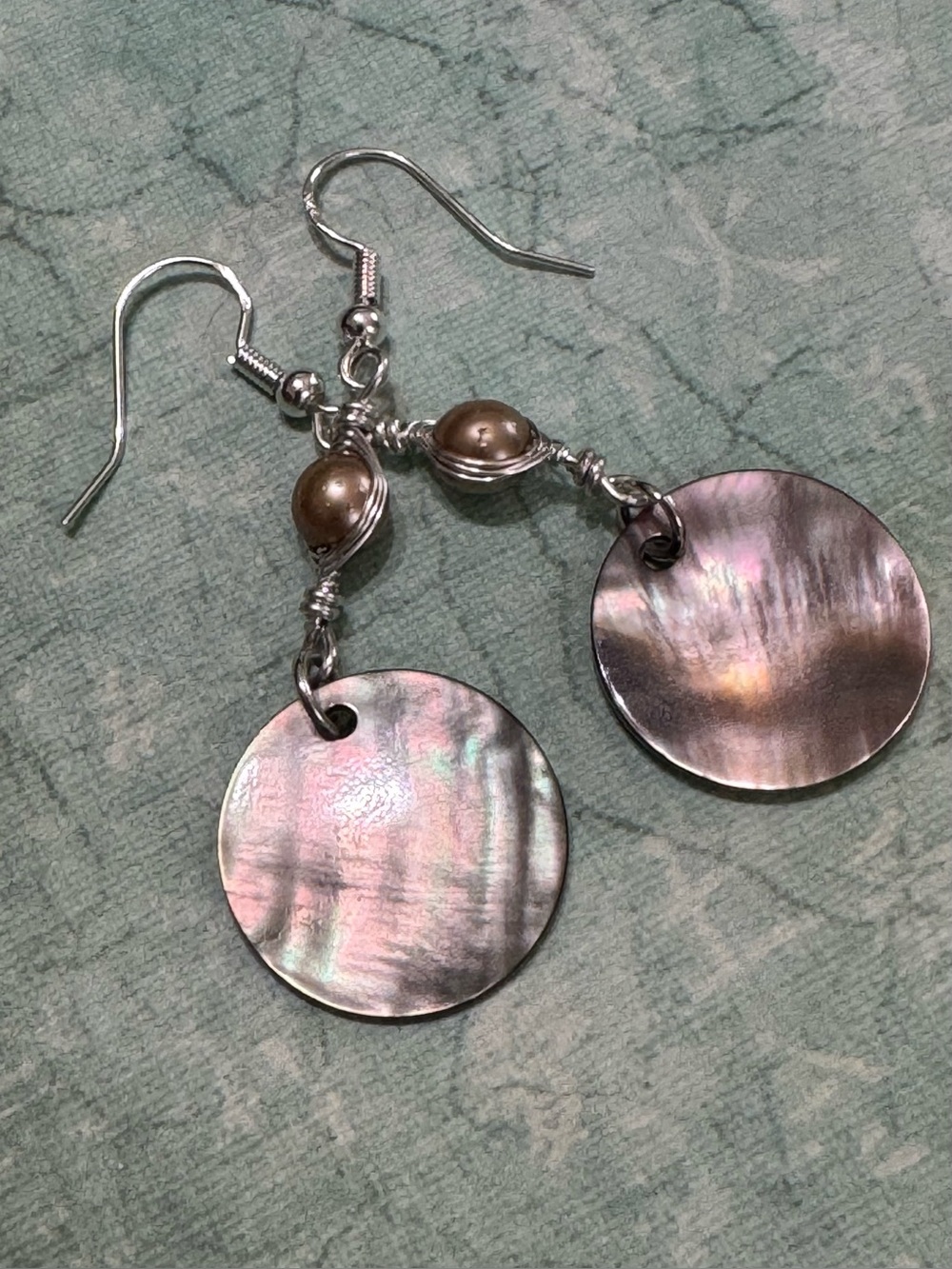 MOTHER OF PEARL AND CULTURED PEARL EARRINGS